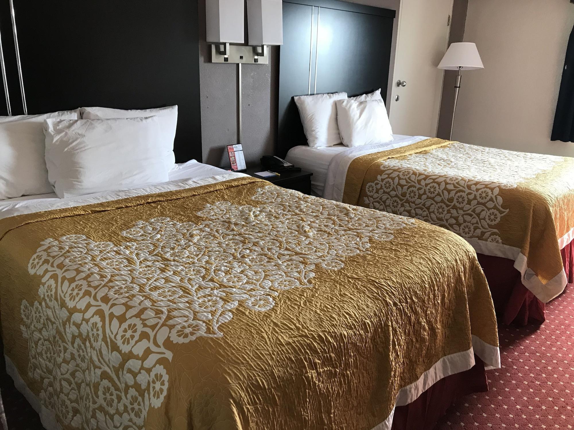 Days Inn By Wyndham Livonia Canton Detroit Εξωτερικό φωτογραφία