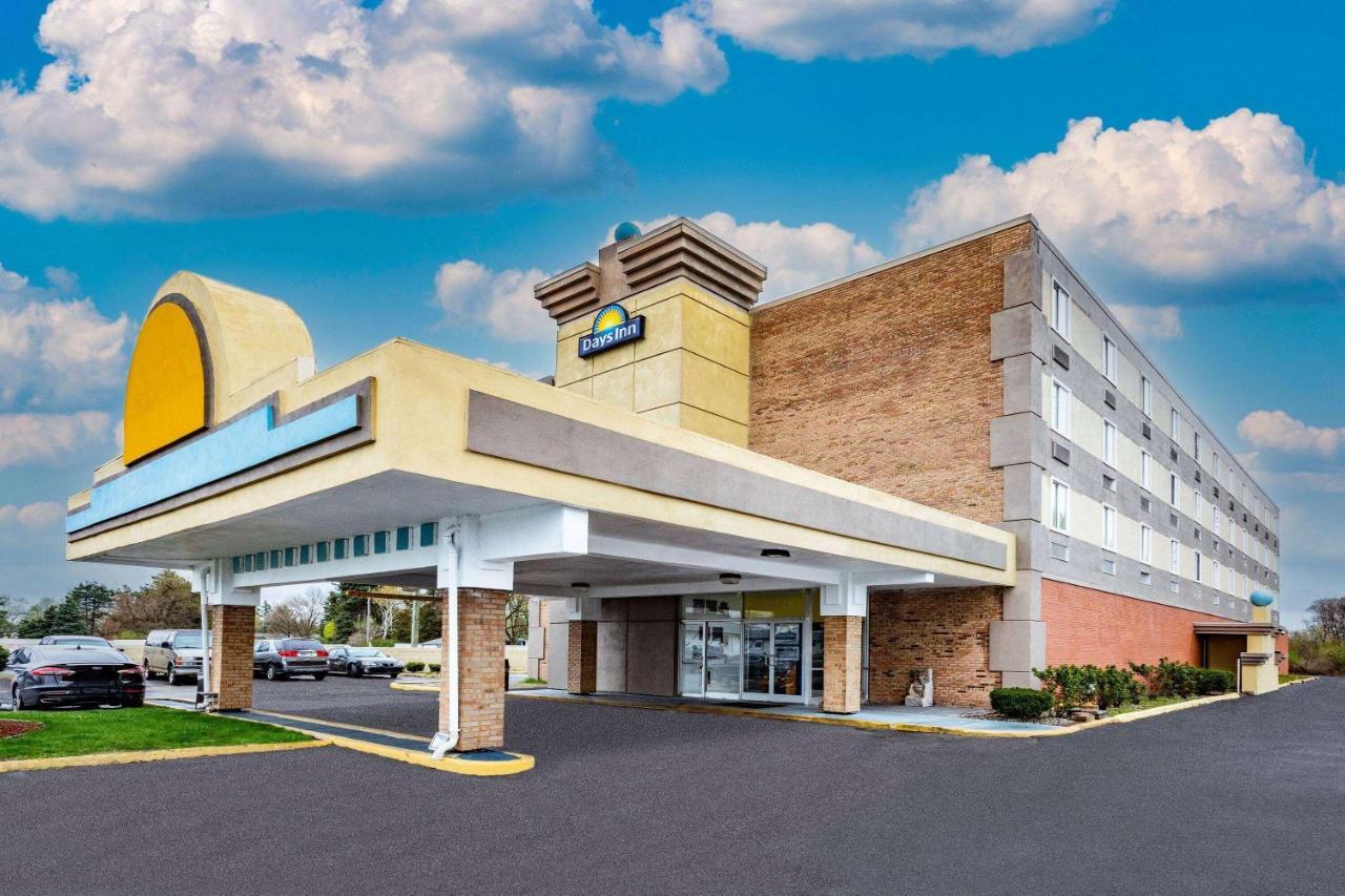 Days Inn By Wyndham Livonia Canton Detroit Εξωτερικό φωτογραφία