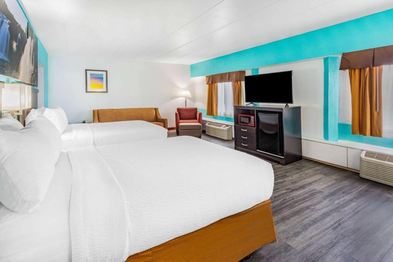 Days Inn By Wyndham Livonia Canton Detroit Εξωτερικό φωτογραφία