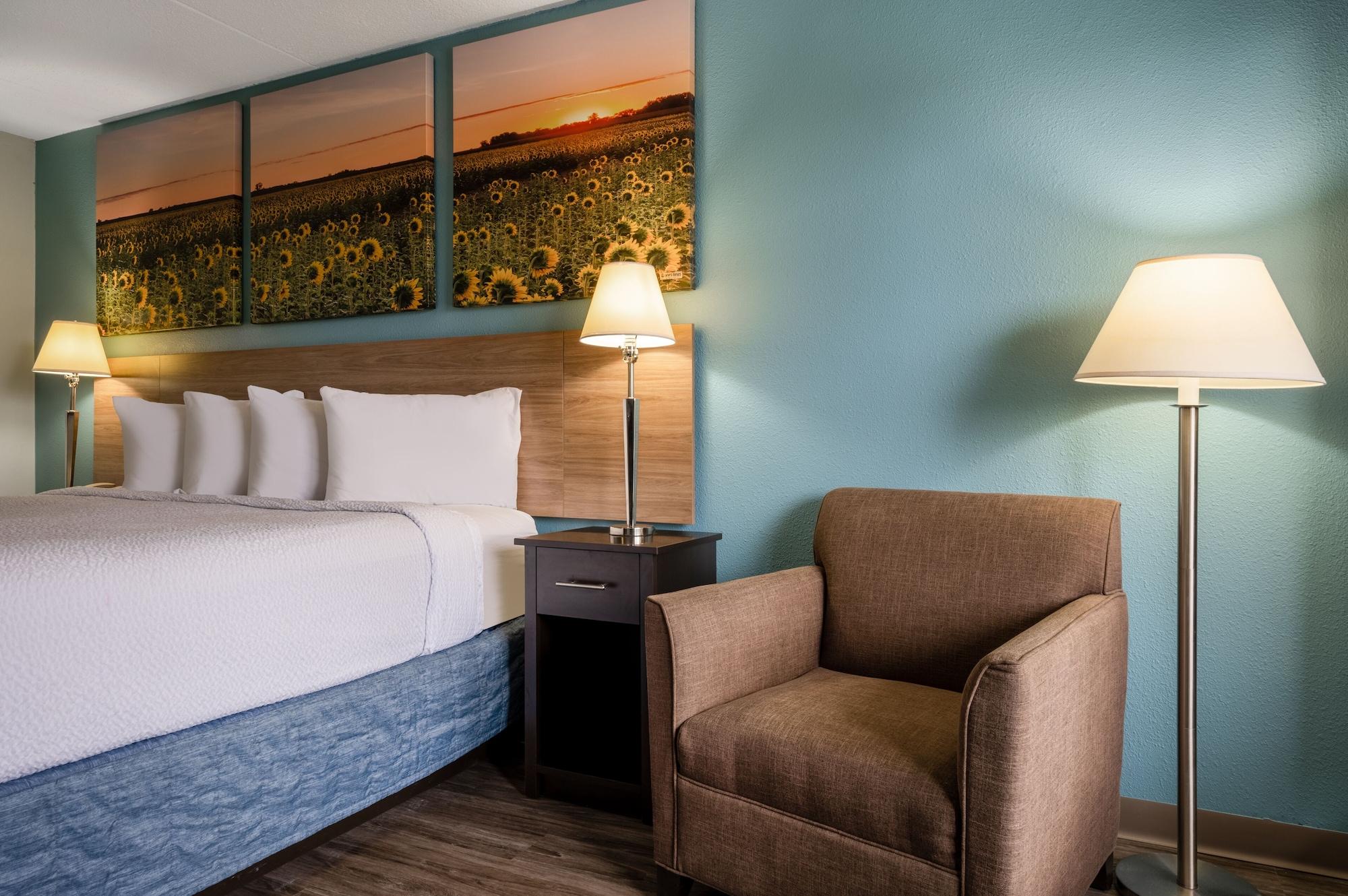 Days Inn By Wyndham Livonia Canton Detroit Εξωτερικό φωτογραφία
